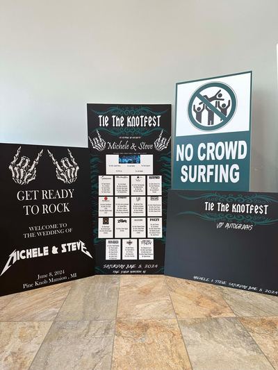 Wedding. Event signage
